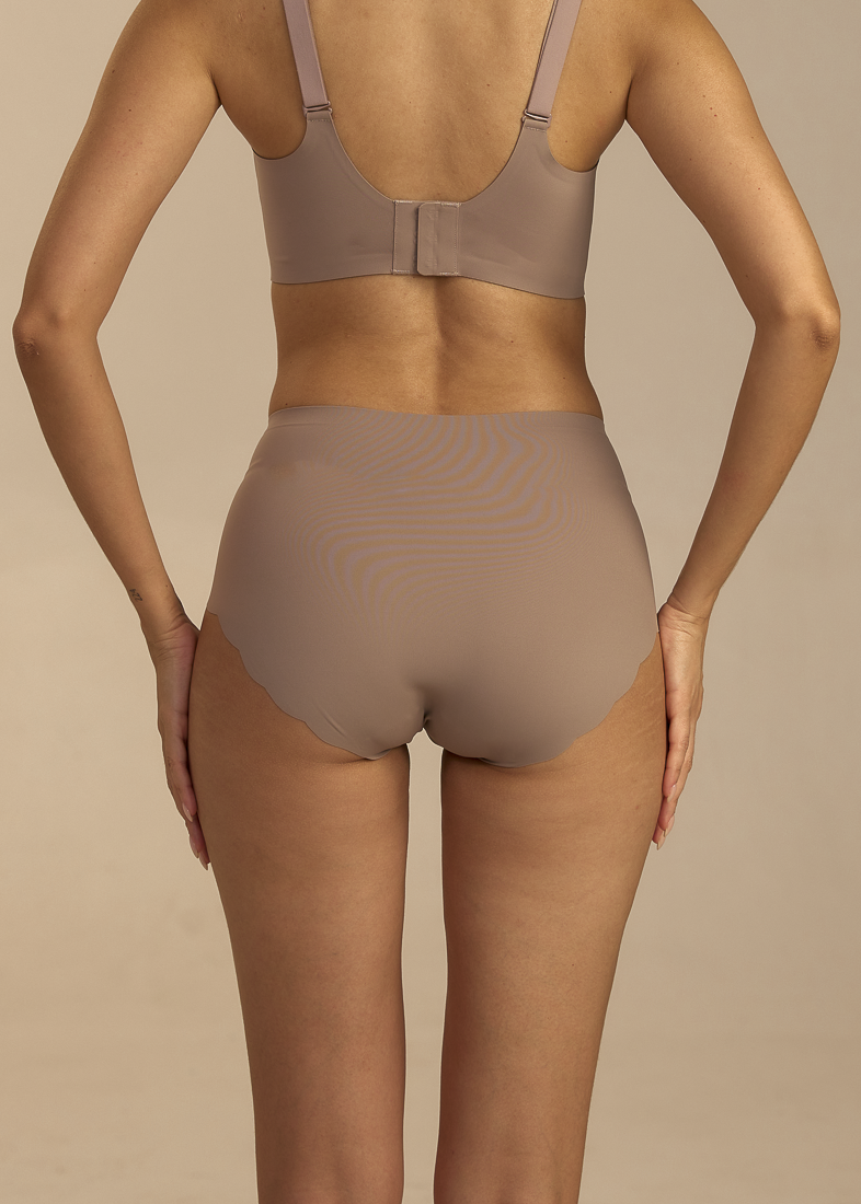 Femifemme Invisible Highwaist Maxi Trusser Mocha