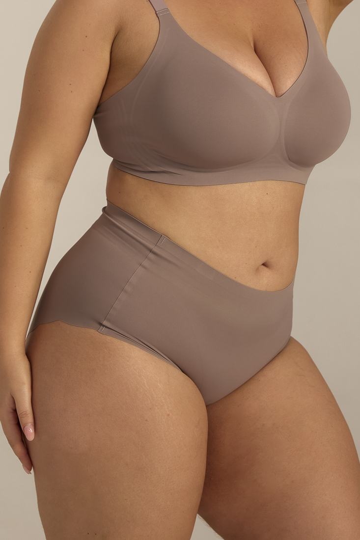 Femifemme Invisible Highwaist Maxi Trusser Mocha