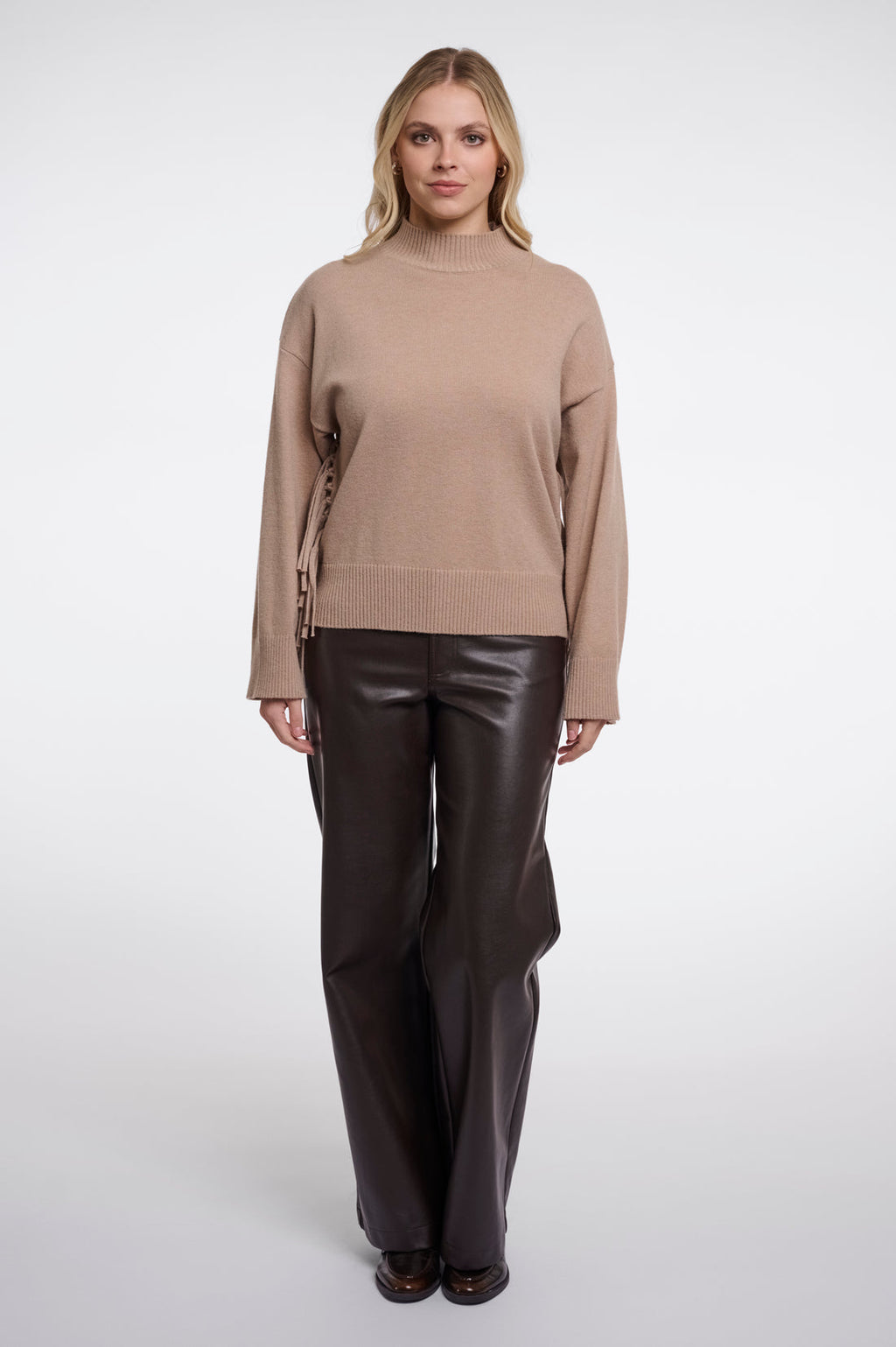 RINO & PELLE Melis Pullover Fringes Dusty Oat
