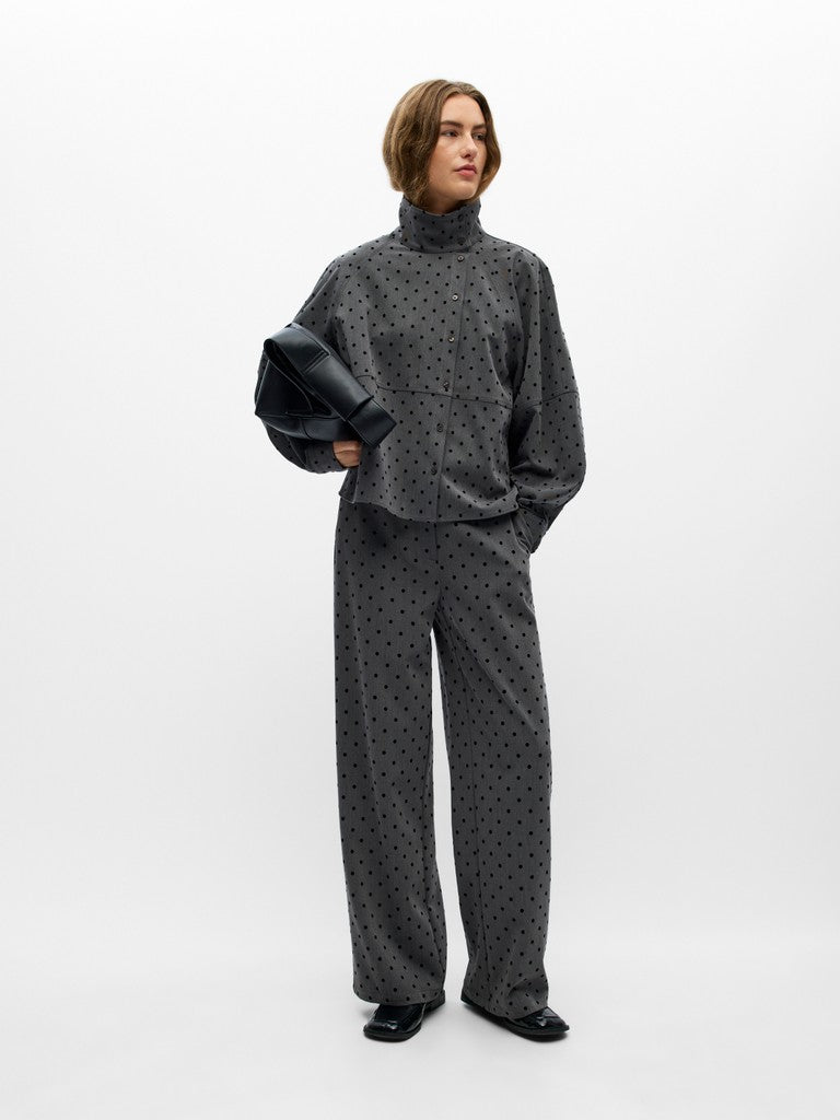 OBJECT MAXINE Skjorte High Neck Gunmetal Prikker Sort