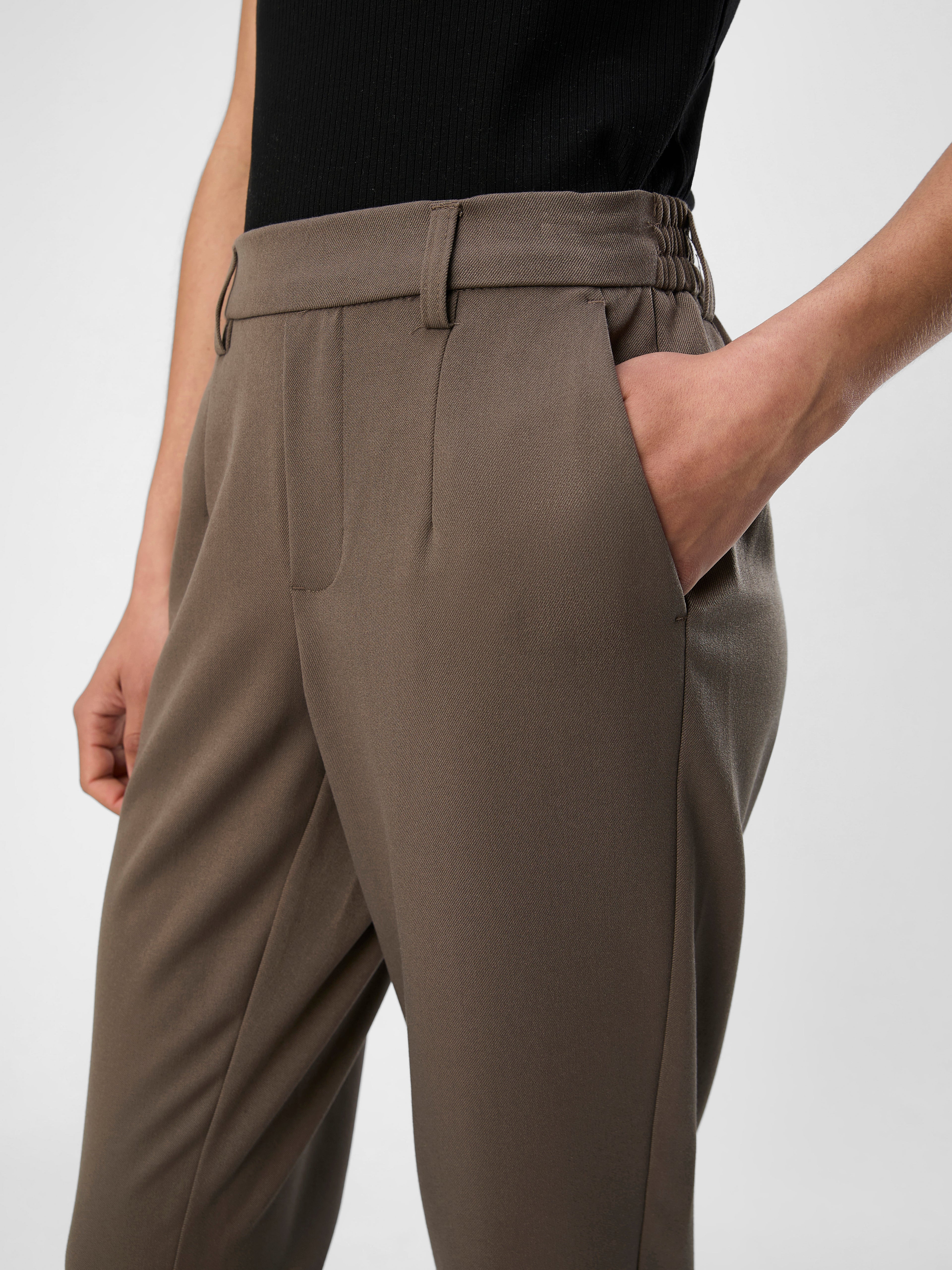 OBJECT LISA Slim Buks Morel Brun