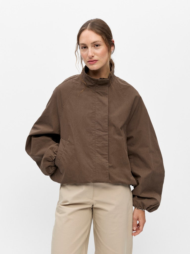 OBJECT BERTA Jakke Funnel Neck Seal Brun