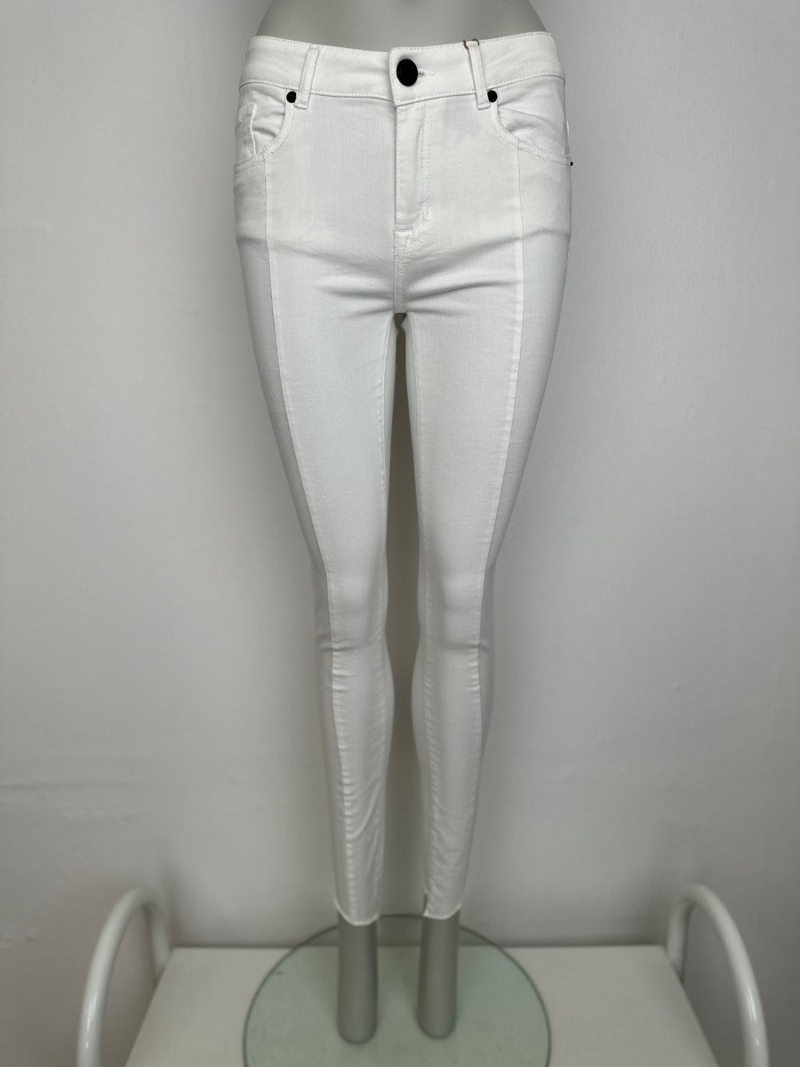 Pieszak Diva cropped signature Hvid