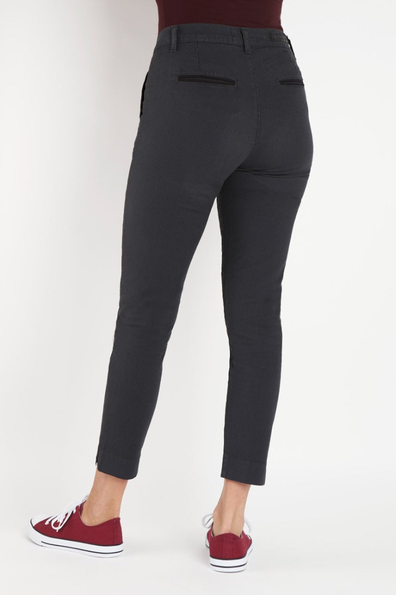 Bessie Power Buks 7/8 Strib Grå